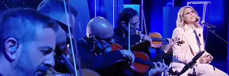 Tosca performing live with Ondanueve String Quartet