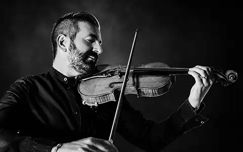 Andrea Esposito, violin